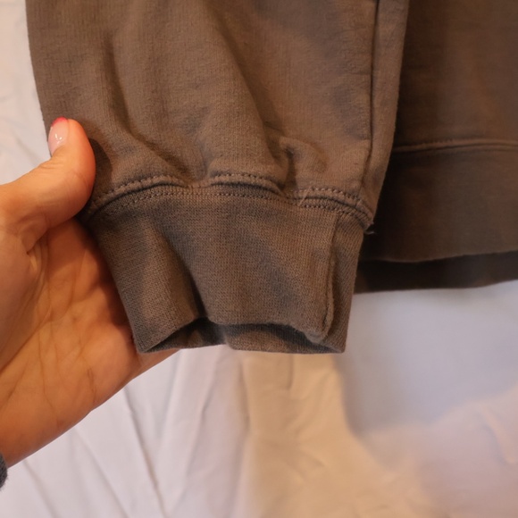 Sweatshirt - Picture 3 of 4